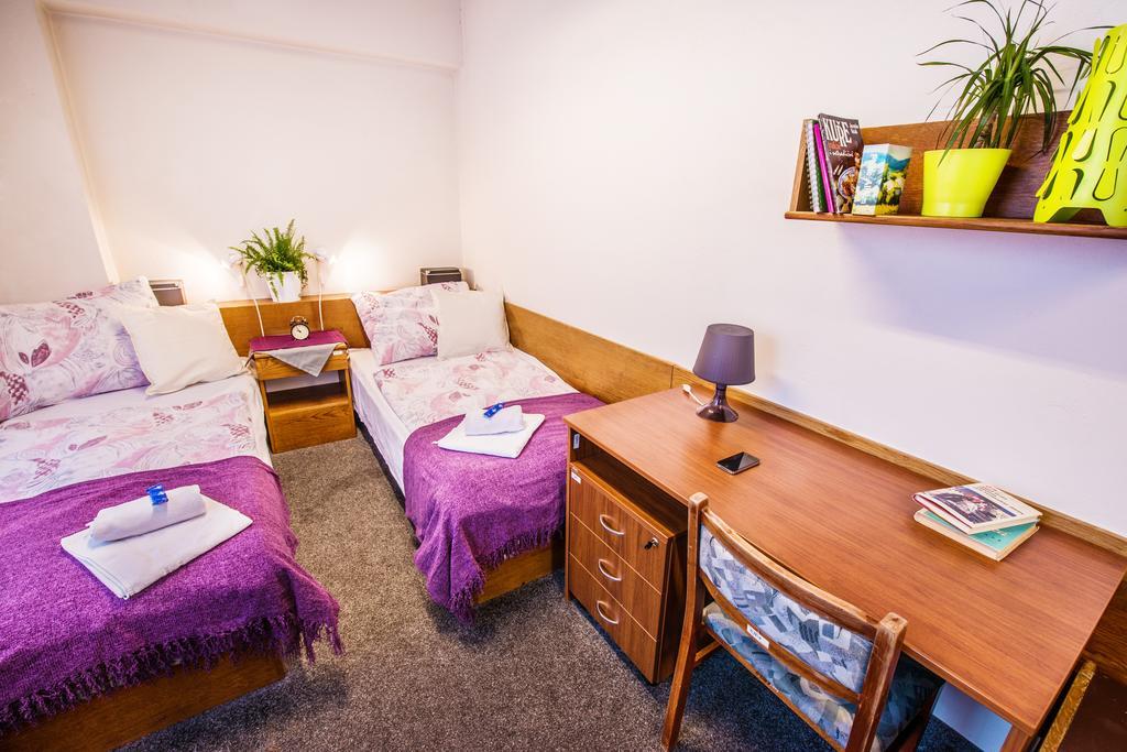 Hostel Kolej Hostivar Prag Zimmer foto